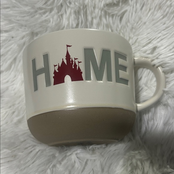Disney Parks Seasonal Homestead Collection Fantasyland Castle 17oz Mug NEW - Picture 6 of 12